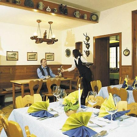 Gasthaus Merkel Hotel Бад-Бернек  Экстерьер фото