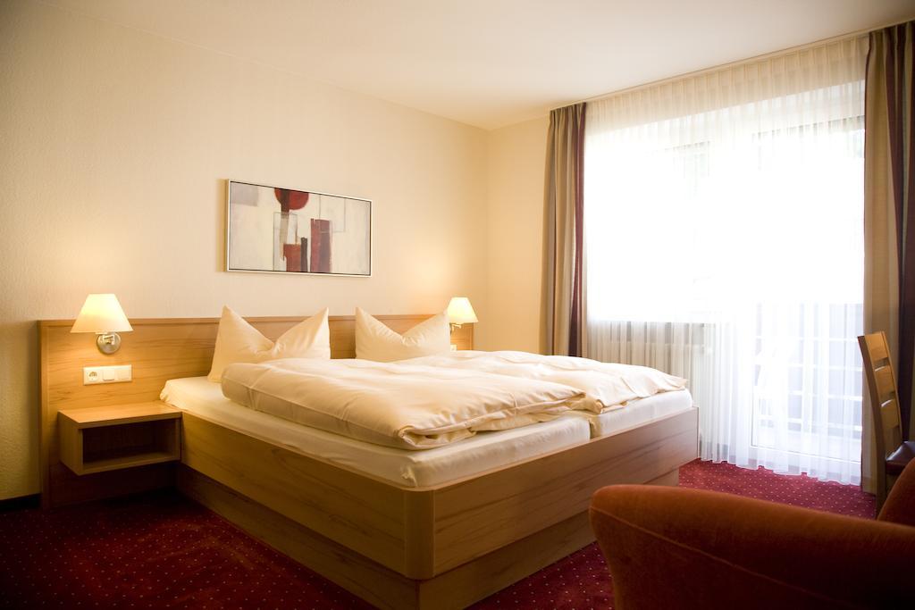 Gasthaus Merkel Hotel Бад-Бернек  Номер фото